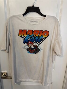 Graphic Tee - Cream Short Sleeve Shirt
